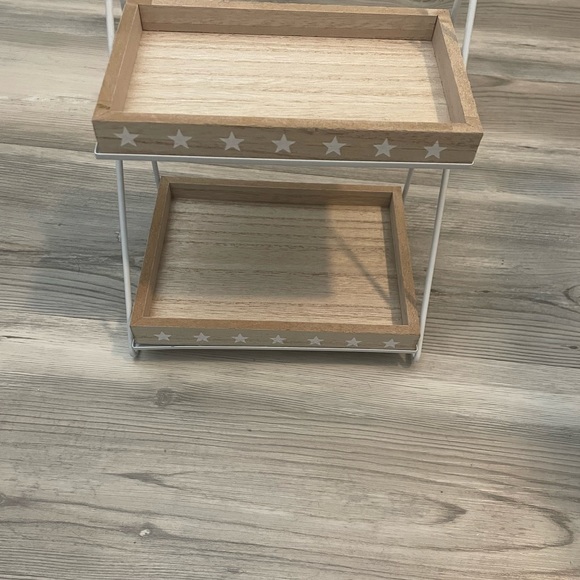 2 Tiered shelf with Star detail, see dimensions in pics - Picture 11 of 11